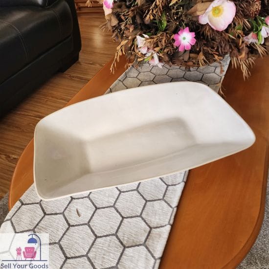 White dish