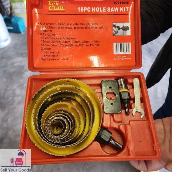 Hole saw set