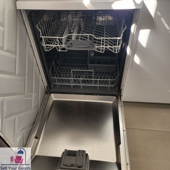 Bosch dishwasher coll end September - Image 2