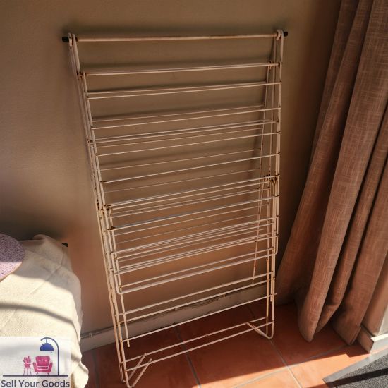 Clothes horse has slight surface rust Coll end September