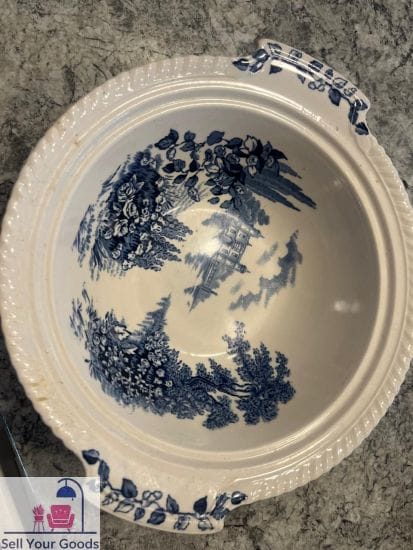 Blue & white vintage terrine - Image 2