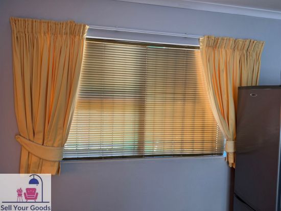 Yellow curtains with lining & tiebacks - Image 2