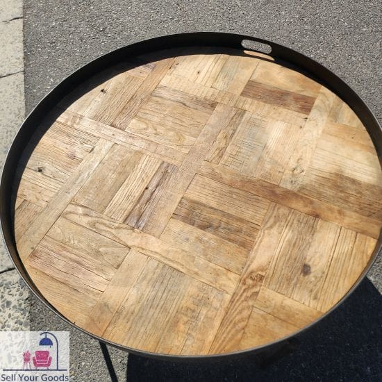 Round metal & wood coffee table top can be removed & legs folded - Image 2