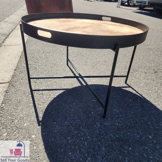 Round metal & wood coffee table top can be removed & legs folded