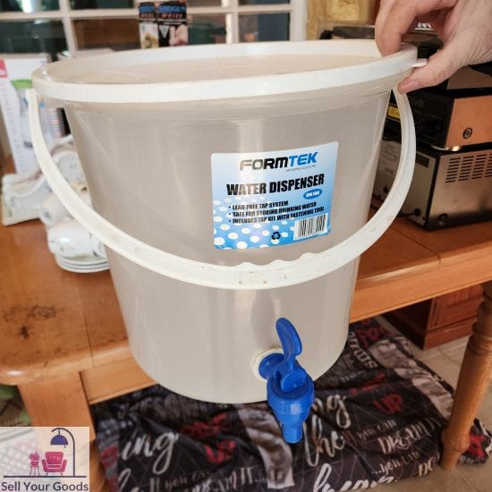 Bucket with tap