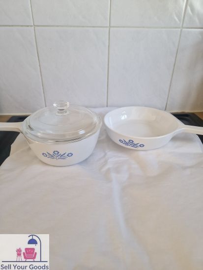 Corningware small frying pan & pot with lid