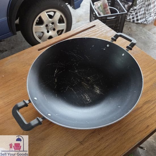 Red wok - Image 2