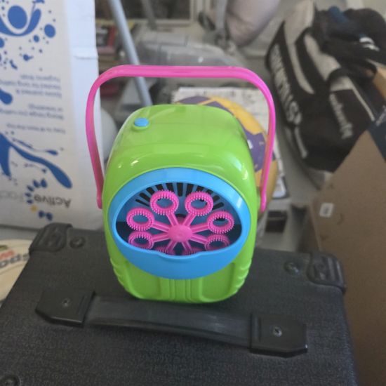 Kids bubble maker