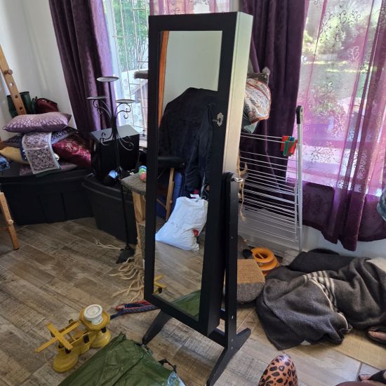 Standing jewellery mirrored cabinet