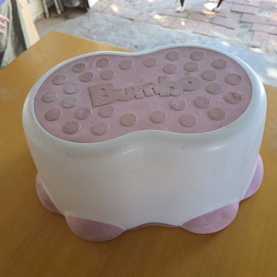 Bumbo step