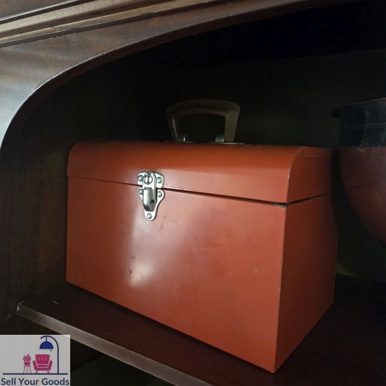 Metal box