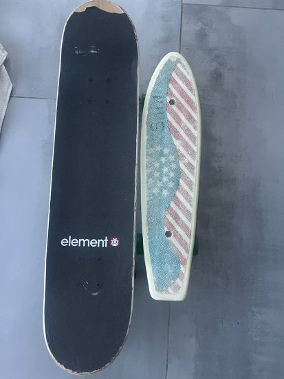 Element skateboard & small board