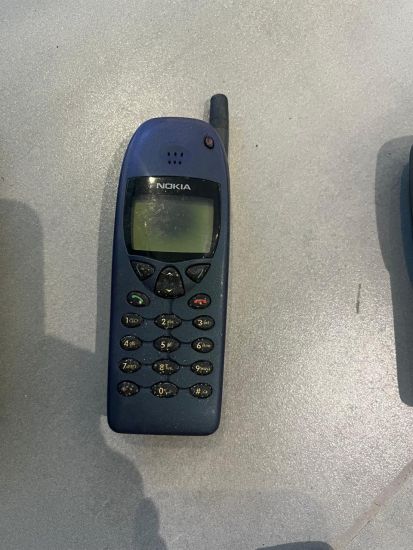 Blue Nokia no charger