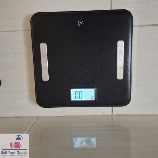Black Bathroom Scale